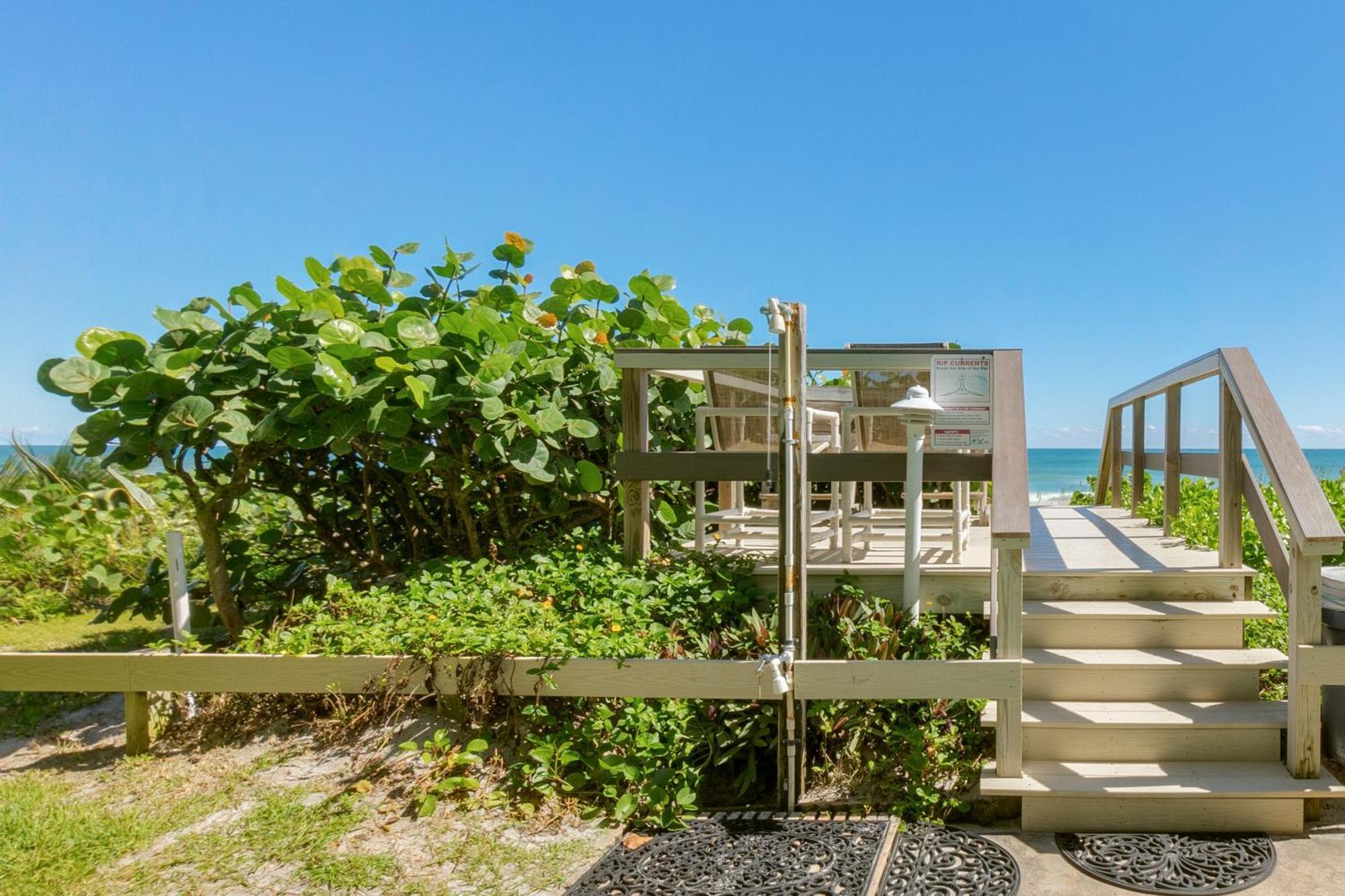 Tuckaway Shores Resort Melbourne Bagian luar foto