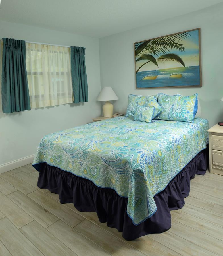 Tuckaway Shores Resort Melbourne Bagian luar foto